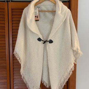 White shawl - nwt